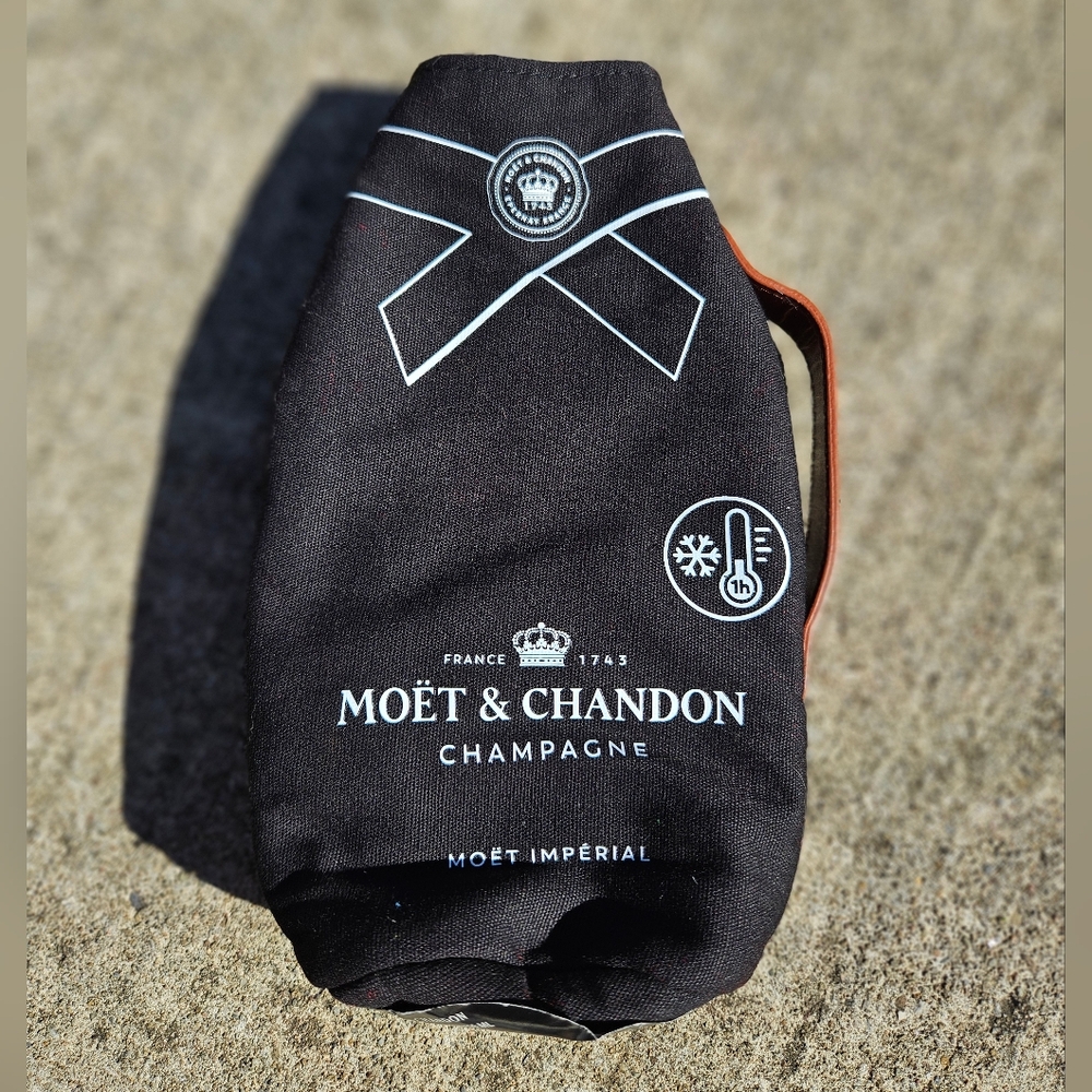 Moet & Chandon Champagne Isotherm Suit Bottle Coozie Cover Jacket Carrying Case